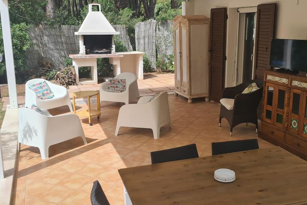 サンタ・マルゲリータ・ディ・プーラ Jungle House - Pineta Is Morusヴィラ エクステリア 写真